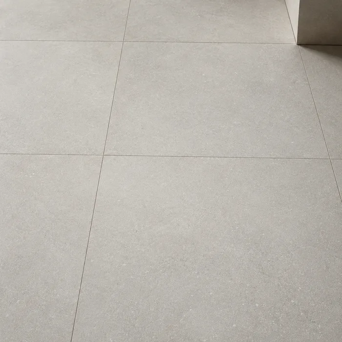 LUNARO Pearl, texture close-up of the neutral natural stone look ceramic tile