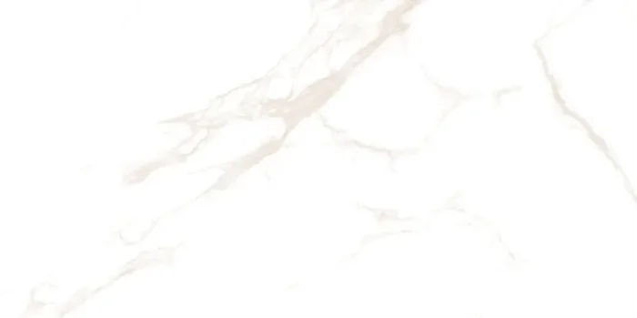Statuario Latte, scène posée du carrelage céramique effet marbre blanc